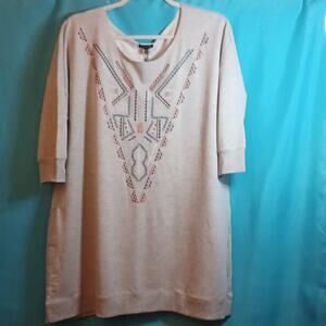 6TH & LANE Women's Lt Grey Long Top With Embroidery. 26/28